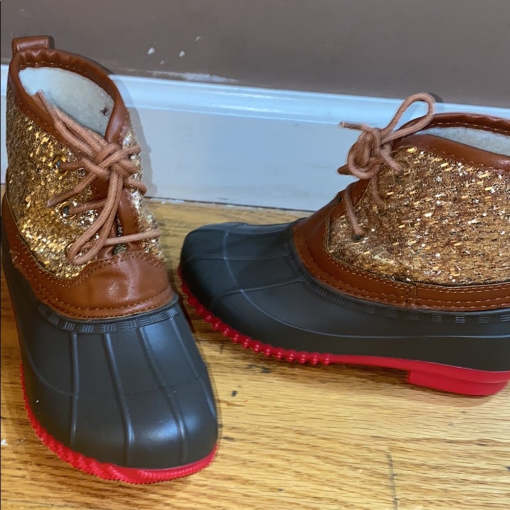 Size 10 toddler girls sequin duck boots